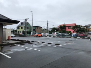 スエヒロ館・駐車場