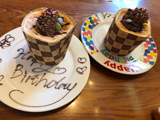 ブロンコビリー・お誕生日ケーキ(子供と大人)