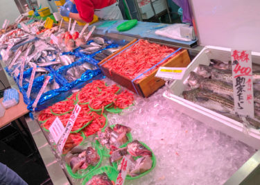 生鮮市場・魚類コーナー