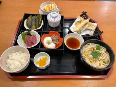 味の民芸・お昼の民芸弁当(甘味付)