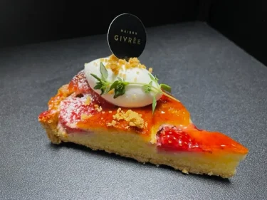 メゾンジブレー・イチゴの焼タルト