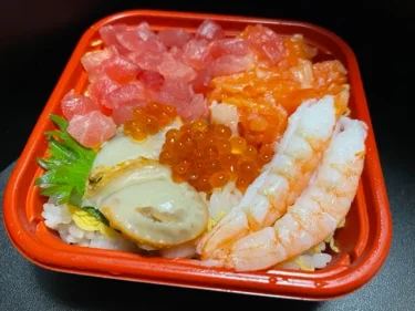 生鮮市場・雛ちらし寿司