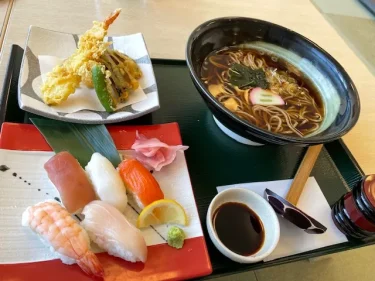 おふろの王様(高座渋谷)・さくら寿司と天ぷら蕎麦セット
