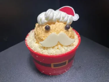 シャトレーゼ・クリスマスゆかいなサンタさん