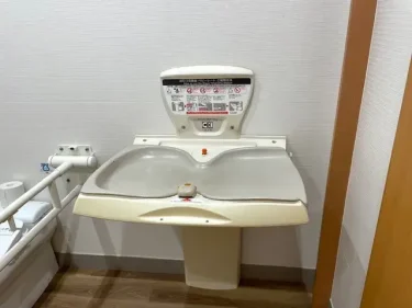 ゆったりCoco・おむつ交換台1