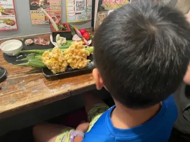 マニトン・食事風景1