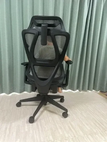 ニトリ・オフィスチェア(メッシュ)2