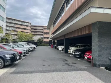湯けむりの庄(綱島)・駐車場1