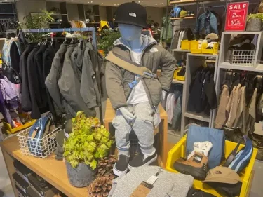 ノース フェイス・施設風景(子供コーナー)