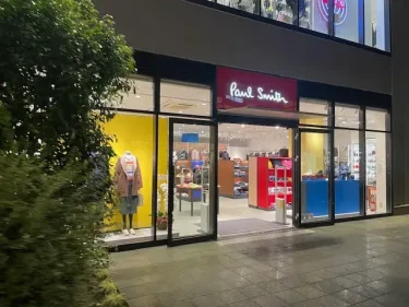 ポールスミス・外観風景202512