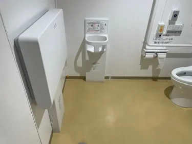 つきみ野学習センター・おむつ交換台