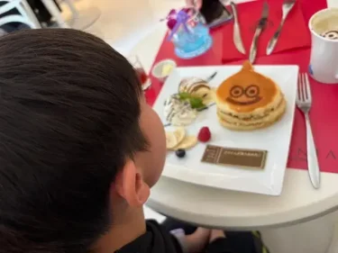 アルトニア(ドラクエ)・食事風景2