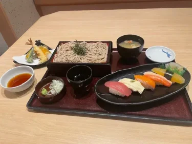 とんでん・すずらん(北海道そば)