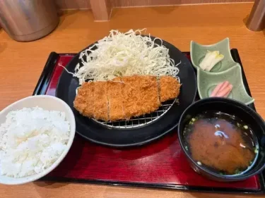 さぼてん・昼得ロースかつ御膳1